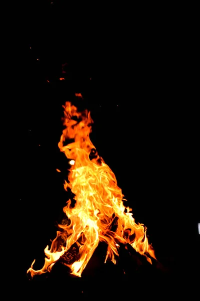 Camp Fire Bon Fire Glowing Night Outdoors Sparks Orange Yellow — Stock Photo, Image