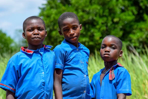 Abuja Nijerya Haziran 2023 Kırsal Bir Toplulukta Öğrenen Afrikalı Genç — Stok fotoğraf