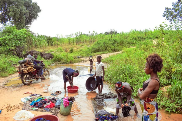 Delta State Nigeria December 2021 African Women Washing Clothes River — Stock Photo, Image