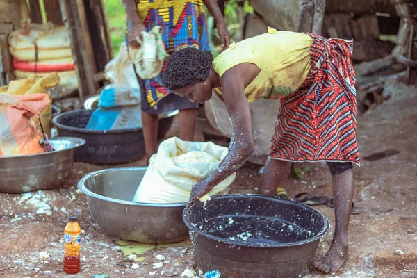 Opialu Benue State Νιγηρία Μαρτίου 2021 Εργατική Αφρικανή Γυναίκα Που — Φωτογραφία Αρχείου