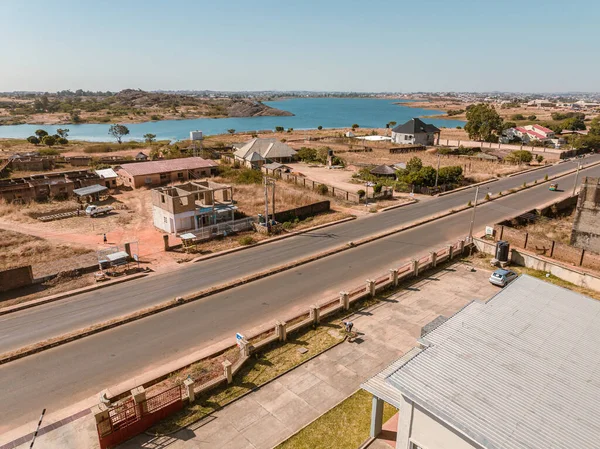 Etablering Drone Skott Afrikansk Motorväg Ett Centrum Natursjö Stad — Stockfoto