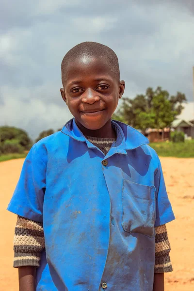 ナイジェリアの高原州 2022年6月5日 アフリカの子供の肖像画 アフリカの子供の屋外でランダムな候補者の瞬間 — ストック写真