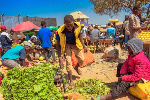 Abuja Nigeria Oktober 2022 Kopen Verkopen Een Afrikaanse Marktplaats Voedsel — Stockfoto