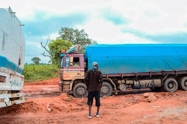 Loko Nasarawa Nigeria Augustus 2021 Modderige Weg Tijdens Regenseizoen Voertuigen — Stockfoto