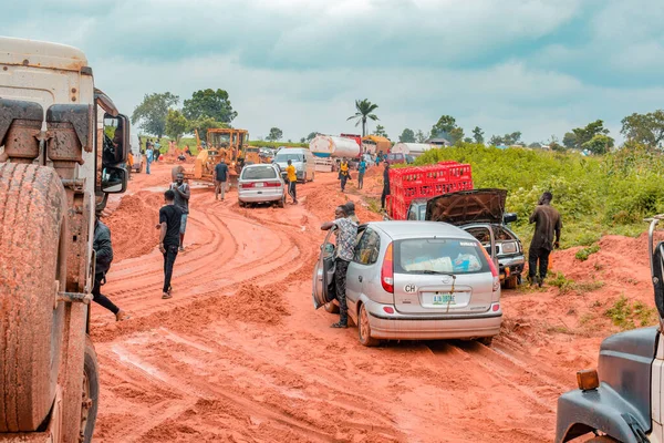 Loko Nasarawa Nigeria Agosto 2021 Muddy Road Rainy Season Vehículos — Foto de Stock