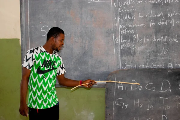 Opialu Benue State Nigérie Března 2021 Africký Učitel Učí Své — Stock fotografie