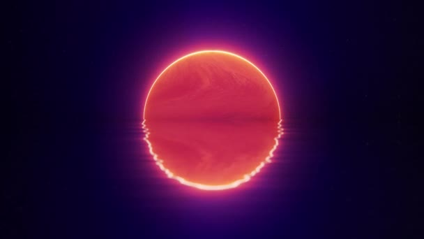 明るいネオンは紫色の輝きを帯びた静かな地平線の上に赤いオレンジ色の惑星を輝かせています 水の波に対する反射 シンセウェーブ 蒸気波スタイル レトロウェーブデジタル 3Dレンダリング レトロ ヴィンテージ 60Fpsビデオループ — ストック動画