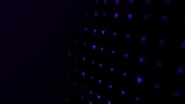 Dijital parlak mor dinamik üçgenler yüzeyi. Karanlık fütüristik arka planda minimalist hareketli şekiller. İş için modern yarım ton üç boyutlu ızgara konsepti. 4k 60fps soyut grafik.