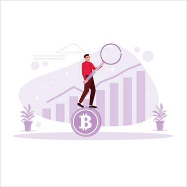 Bitcoin 'in üzerinde yükselen pozitif grafikle duran bir iş adamı. Kripto para yatırımı yaratıcı finans konsepti. Sanal dijital para.