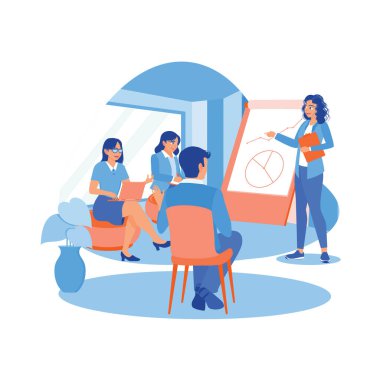 Bayan yönetici şirketin iş stratejisi hakkında bir sunum yapıyor. Kadın yöneticiler ve iş ortakları fikir alışverişinde bulunup fikir alışverişinde bulunurlar. Brifing konsepti. trend modern vektör düz illüstrasyon