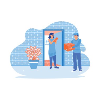 Genç kadınlar internetten alışveriş yapıyorlar. Bir kurye bir paket kutusu taşır ve genç bir kadın teslimatı onaylar. Doğrulama Emri. trend modern vektör düz illüstrasyon