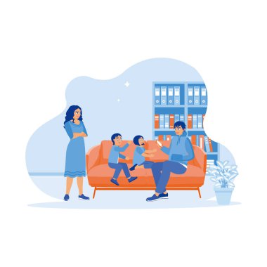 Mutlu bir anne iki çocuğunu babasıyla evde oynarken görür. Babam çocuklarının kanepede oturup oyun oynarken fotoğrafını çekti. Bir çift mutlu, komik ebeveyn kavramı. Modern vektör düz resimleme eğilimi