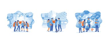 Turist rehberi konsepti. Sırt çantalı dört genç turist. Şehri keşfeden bir grup arkadaş. Ormanda gezen genç bir turist. Düz vektör modern illüstrasyonunu ayarla