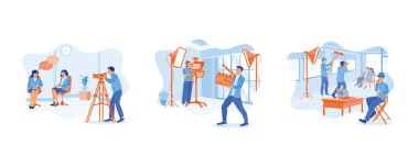 Film ekibi stüdyoda çekim yapıyor. Film yapım sürecinin perde arkasında. Bir film ekibi ve içeride çekim yapan iki model. Düz vektör modern illüstrasyonunu ayarla