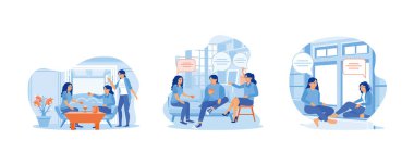 Kızlar evde eğleniyor. Üç mutlu arkadaş evdeki kanepede otururken kahve ve çay içip sohbet ediyorlar. Sohbet ettiler ve kasabanın dışında gülümsediler. Düz vektör illüstrasyonunu ayarla.