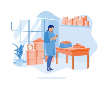 KOBİ girişimcileri cep telefonlarıyla ürün fotoğrafları çekiyorlar. İş kadınının internet işi var ve evde çalışıyor. Doğrulama Emri. Düz vektör illüstrasyonu.