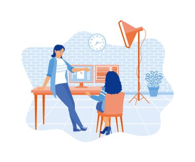 Video editörleri ve iş arkadaşları prodüksiyon sonrası yazılımları kullanarak müşteri görüntüleri üzerinde çalışıyorlar. Dijital bir multimedya şirketinde çalışıyor. Video düzenleyici konsepti. Düz vektör illüstrasyonu.