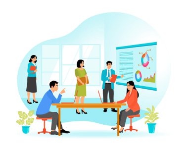 İş adamları profesyonel bir ofiste iş arkadaşlarıyla çalışırlar. Şirket gelişimiyle ilgili şema ve çizelgeleri analiz ediyorlar. Sunum konsepti. Düz vektör illüstrasyonu