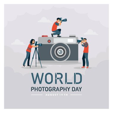 Dünya Fotoğraf Günü 'nü kutlayan kameralı karakterler. Fotoğrafçılıktaki ruhu, heyecanı ve yeniliği ön plana çıkarıyor. Düz vektör illüstrasyonu