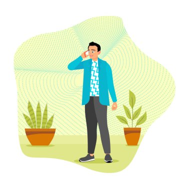 Etrafı saksı bitkileriyle çevriliyken sıradan giyinmiş bir adam cep telefonuyla konuşuyor. Akıllı telefon tutan insanlar..