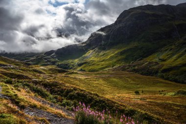 Glencoe Vadisi - İskoçya Dağları