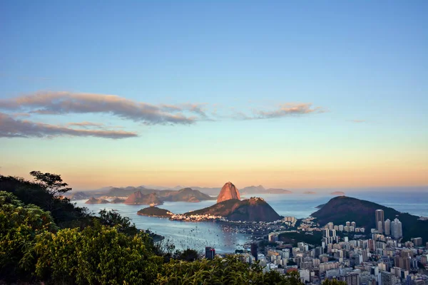 Rio de Janeiro Skyline, Alacakaranlık - Görüntü Mirante Dona Marta
