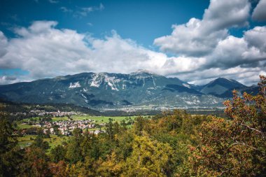 Slovenya, Bled Tarlalarının Görkemli Alpleri