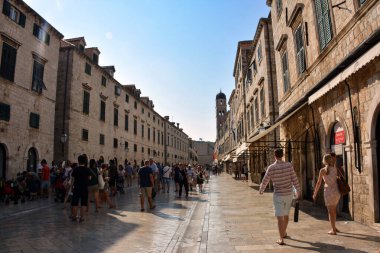 Parlak Yaz Günündeki Stradun - Dubrovnik, Hırvatistan