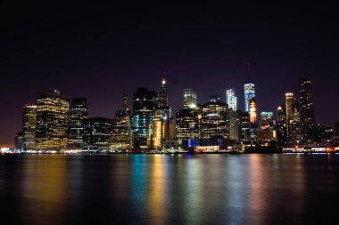Manhattan Gece Manzarası Brooklyn, New York 'tan Skyline