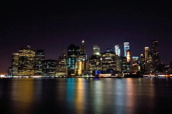 Manhattan Gece Manzarası Brooklyn, New York 'tan Skyline