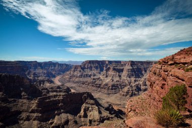 Bir Yaz Günü Büyük Kanyon 'un Güzel Manzarası - Arizona, ABD