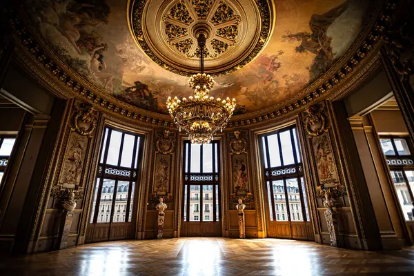 Garnier Operası 'ndaki Buzul Salonu - Paris, Fransa