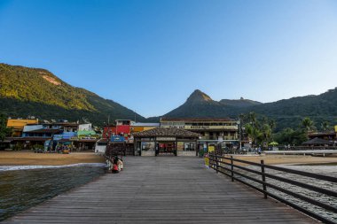 Ilha Grande 'de Vila do Abraao' ya giden tahta iskele Rio de Janeiro Eyaleti, Brezilya