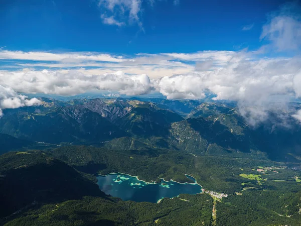 Letecký Pohled Jezero Eibsee Garmisch Partenkirchen Vrcholu Hory Zugspitze Léto — Stock fotografie