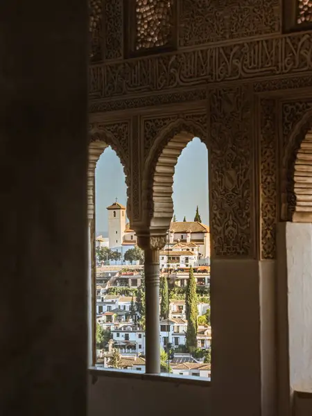 Zicht Wijk Albaicin Mirador San Nicolas Door Ramen Het Alhambra — Stockfoto