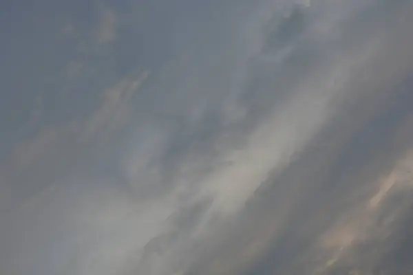 Bulutlu güzel gökyüzü