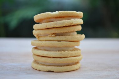 Koyu çikolata parçaları ile tanımlama