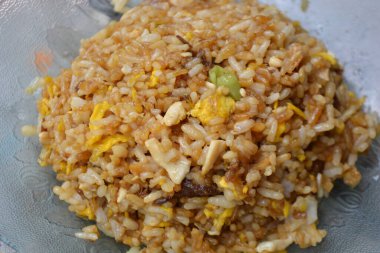 Sebzeli ve baharatlı pilav.