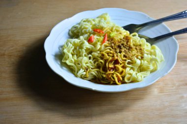 Sebze ve et ile şehriye