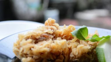 karidesli pirinç noodle