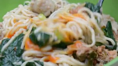 Etli eriştenin mutfak fotoğrafı.