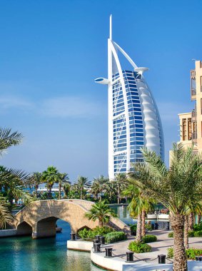 Dünyanın ilk yedi yıldızlı lüks oteli Burj Al Arab 