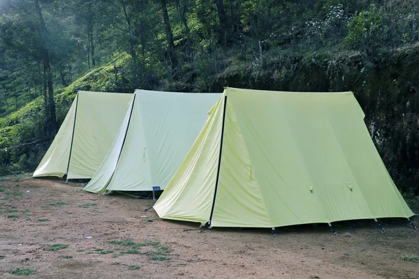 Tendas Acampamento Vale Montanha Kerala Índia — Fotografia de Stock