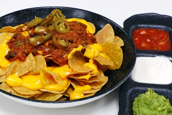 Chips Tortilla Milho Mexicano Conhecidos Como Nachos Com Guacamole Abacate — Fotografia de Stock
