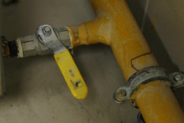 sıvı petrol gaz (LPG) boru hattı ve güvenlik vanası