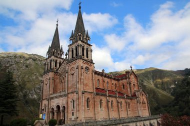 Bazilika covadonga, asturias, İspanya