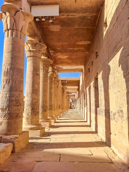 stock image The Philae temple complex is an Agilkia island-based temple complex in the reservoir of the Aswan Low Dam, downstream of the Aswan Dam and Lake Nasser, Colonnade. Temple Arsenophis. Egypt.