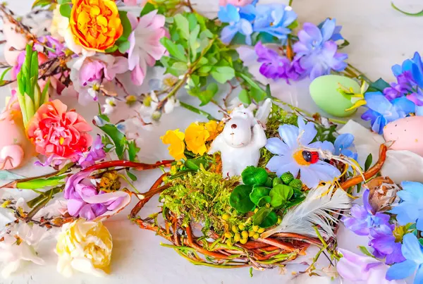 Feliz Pascua Antecedentes Pascua Felicitación Huevos Pascua Cordero Flores Decoraciones —  Fotos de Stock