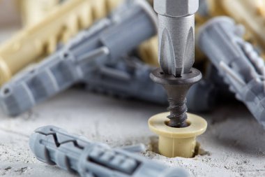 tornavida beton bir arka planda vida ve panel