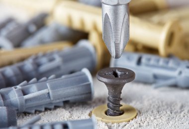 tornavida beton bir arka planda vida ve panel